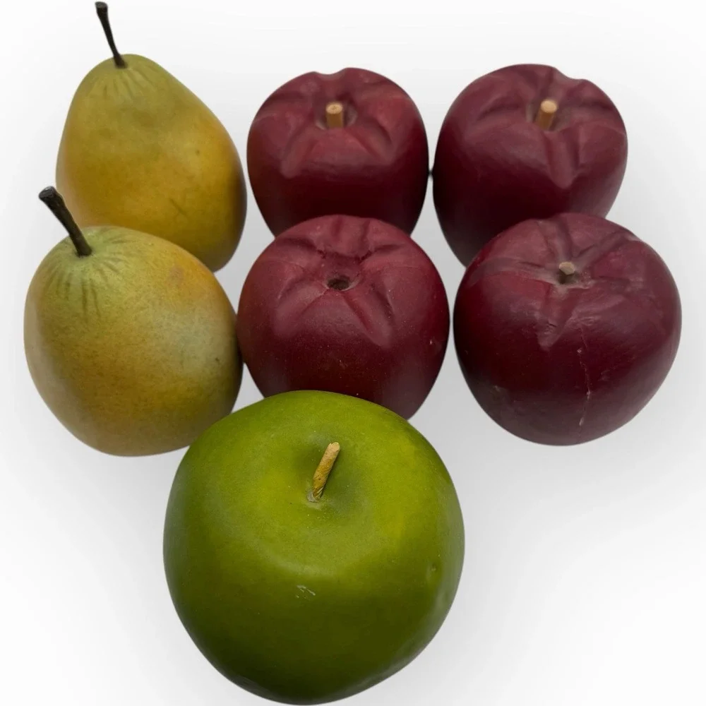 Wooden Green Red Apples Pears Realistic Hand Painted Folk Art‎